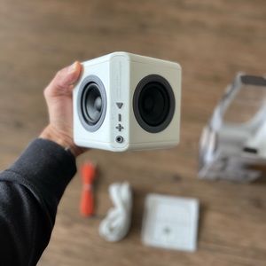 AudioCube 360 speaker can pair multiple together